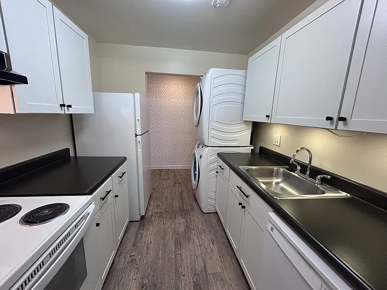 Forestbrook Apartments — Photo 33