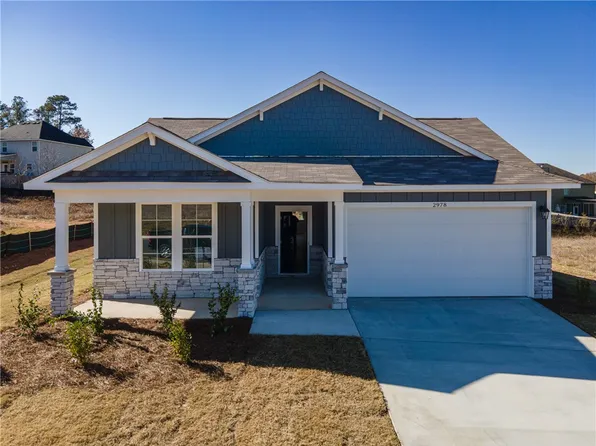 2978 Edith Ann Ln, Opelika, AL 36801