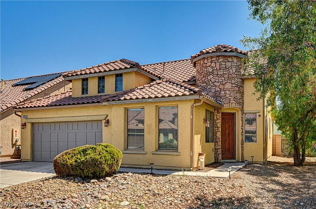 4 bed, 3.0 bath, 2257 sqft, $2,350 — Photo 3
