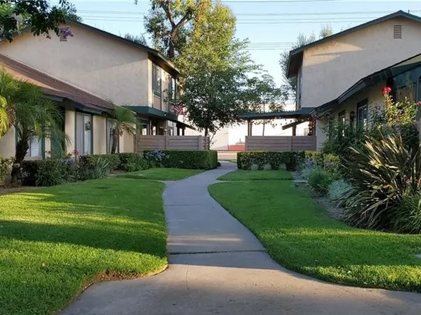 5428 E Snow Wood Cir APT B, Anaheim, CA 92807