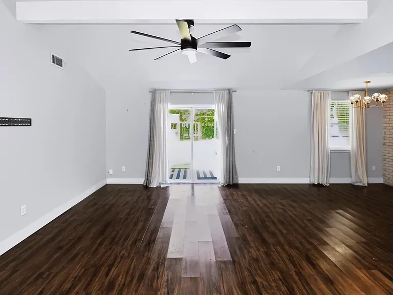 11930 Ashcroft Dr — Photo 12