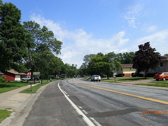 5th image of 5332 Brookdale Dr N