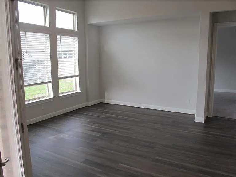 635 Spinnaker Loop — Photo 11