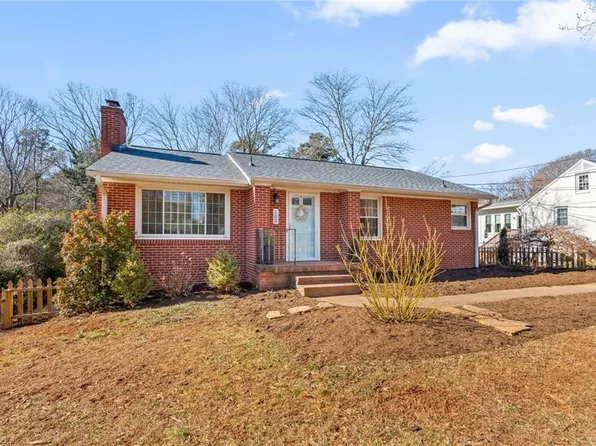 102 Evergreen Dr, Winston Salem, NC 27106