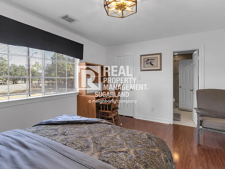 4410 Heatherwilde St — Photo 23