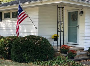 28620 Bassett Rd, Westlake, OH 44145