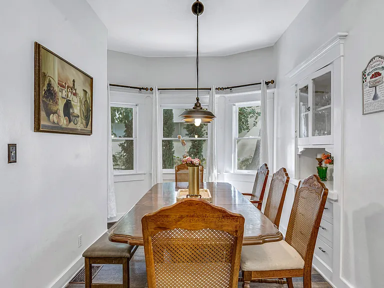 1340 E Washington Blvd — Photo 40