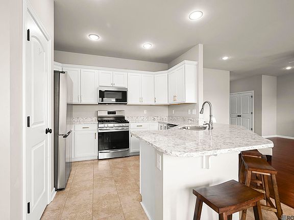 5th image of 1945 Willow Bend Rd