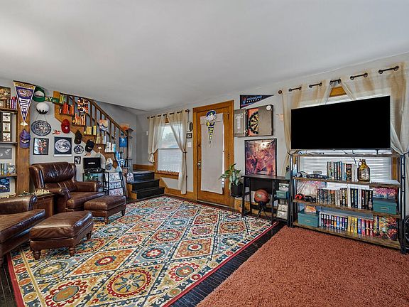 3rd image of 236 Ruth Ave