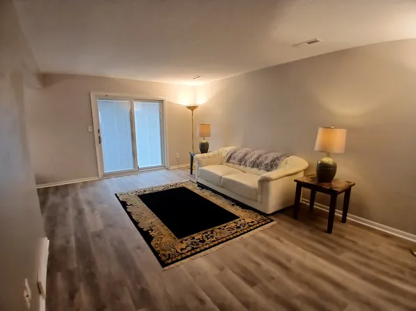 1810 Rolling Hills Dr #6F, Twinsburg, OH 44087