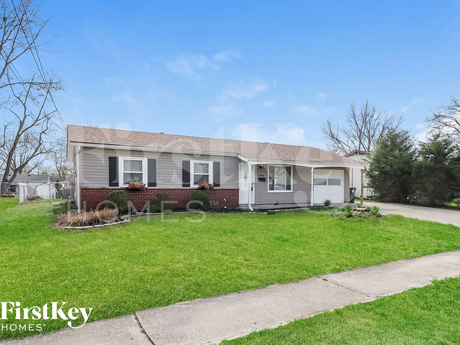 4 bed, 1.5 bath, 1455 sqft, $2,150 — Photo 2
