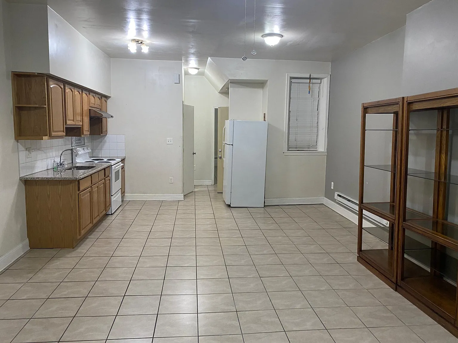 1 bed, 850 sqft, $950 — Photo 3