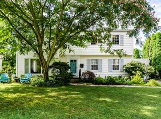 1414 E Maxwell Ln, Bloomington, IN