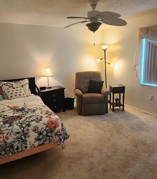 610 Palm Dr — Photo 22