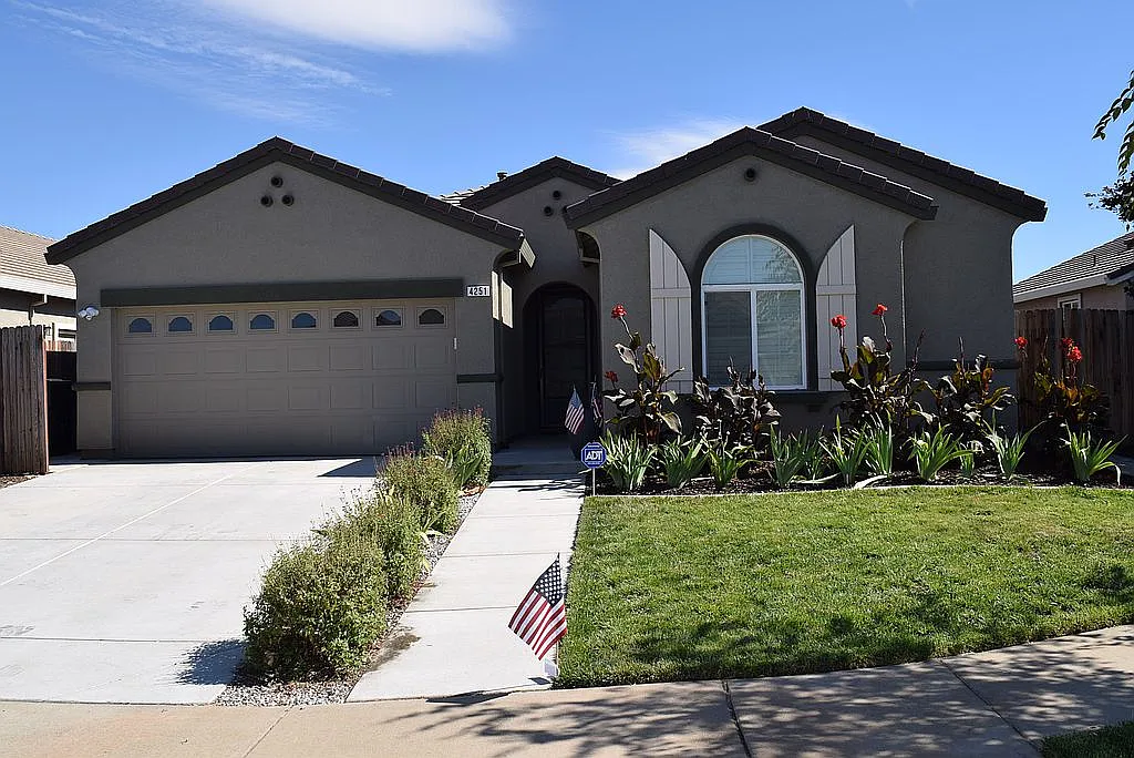 4251 Borderlands Dr photo 1