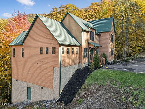 3rd image of 3715 Cinnamon Way