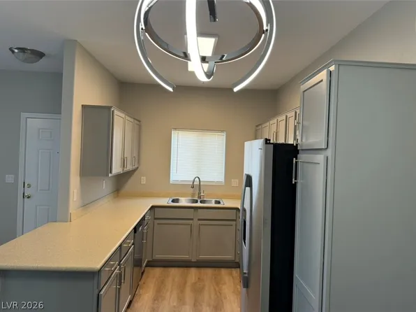 2291 W Horizon Ridge Pkwy Unit 5228, Henderson, NV 89052