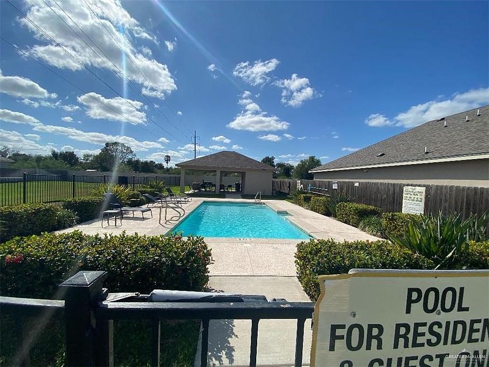 2nd image of 3102 London Dr