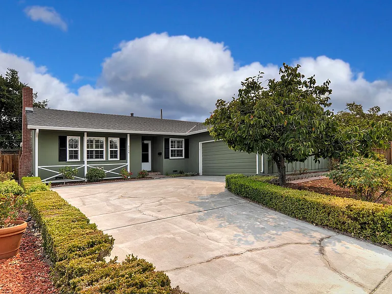 5778 Waltrip Ln — Photo 1