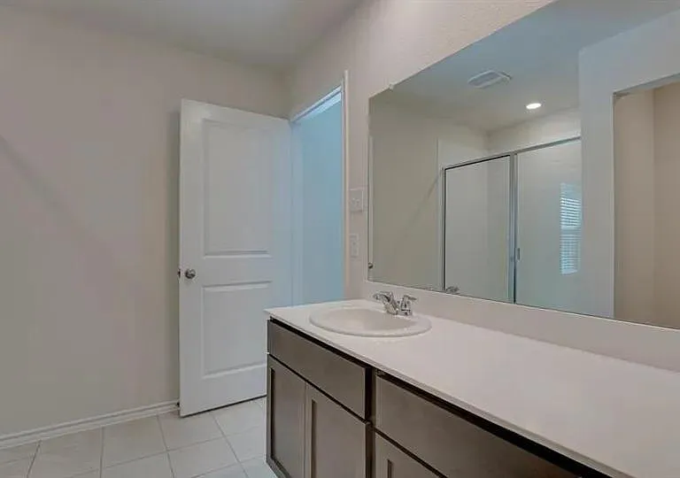 1014 Amistad Loop — Photo 3