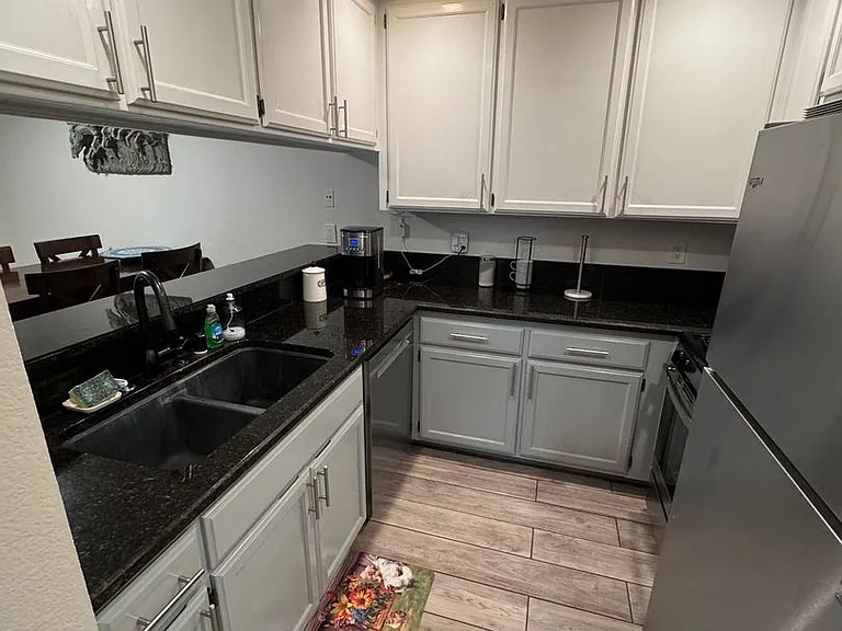 1114 Drummond Ave — Photo 2
