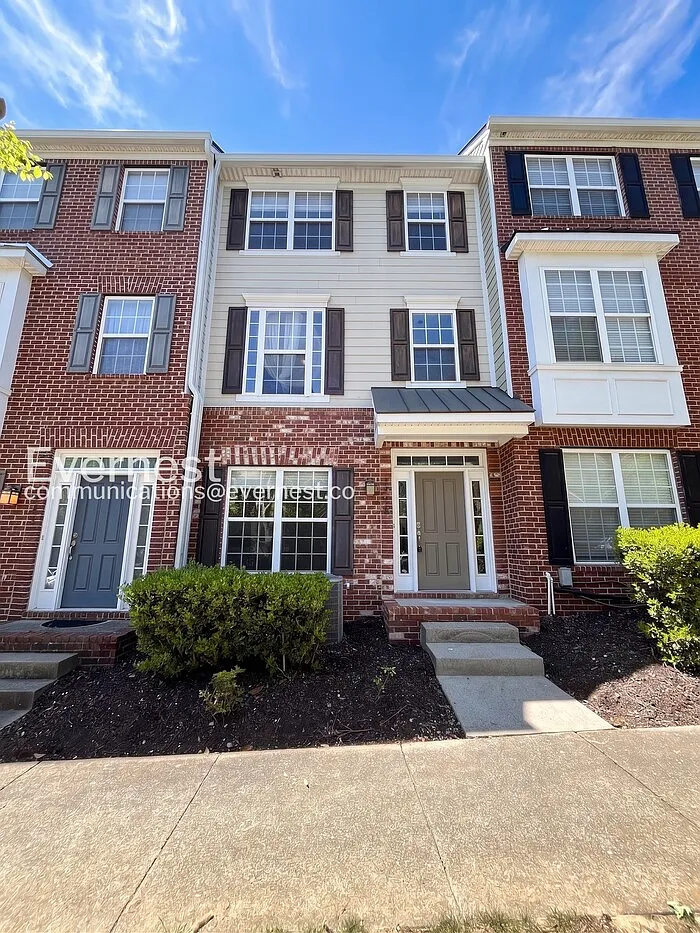 Building Photo - 7222 Althorp Way