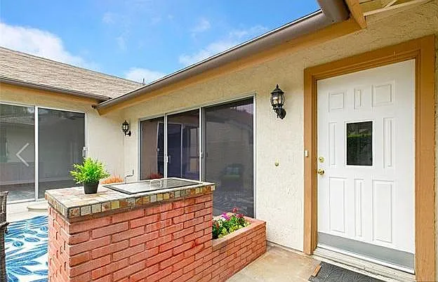 26482 Evergreen Rd — Photo 2