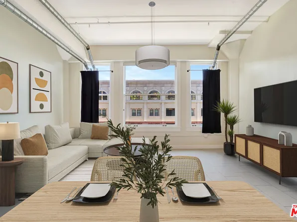 939 S Broadway #802, Los Angeles, CA 90015