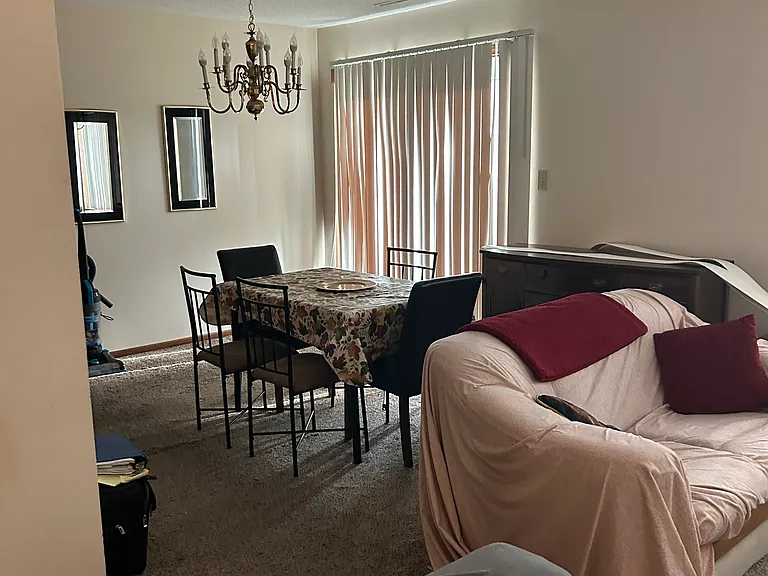4825 Woodland Ave #5 — Photo 3