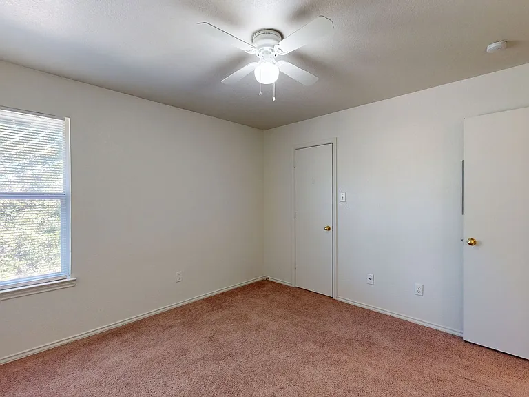 1603 Inca Dr #B — Photo 5