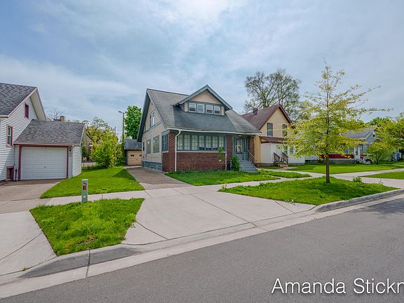3rd image of 1910 Prospect Ave SE