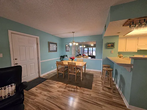 19505 Quesada Ave Photo 1