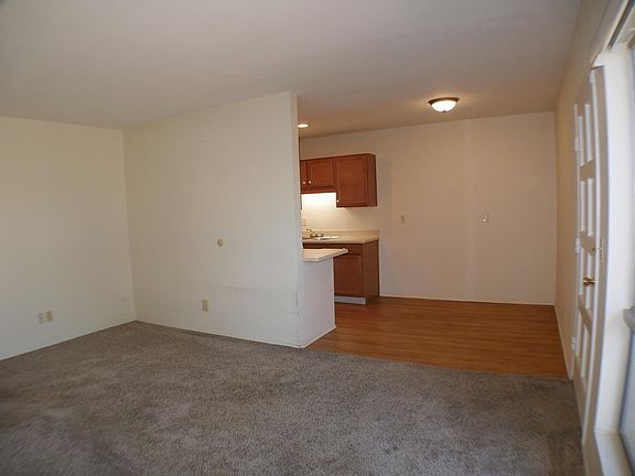 4th image of 4840 Santa Monica Ave APT 24