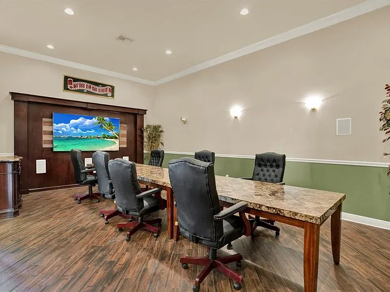 10201 Courtney Palms Blvd #304 — Photo 41
