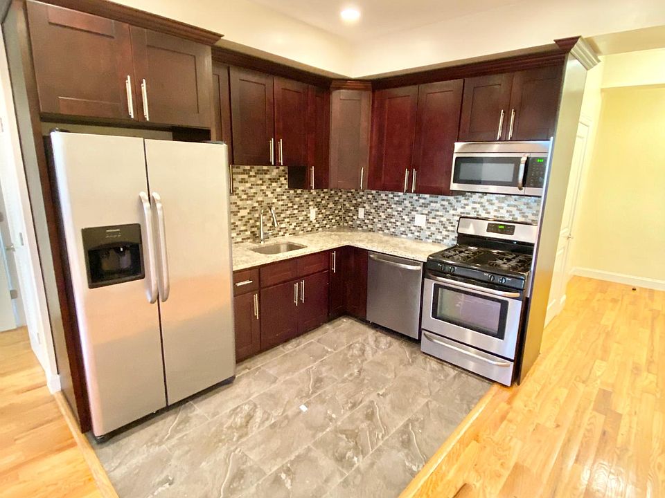 1st image of 95 N Walnut St APT 404