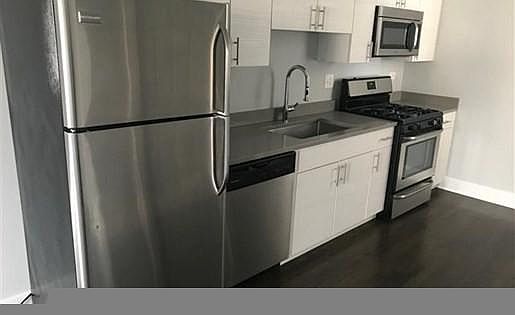 4th image of 2182 N Sawyer Ave #2130-3E