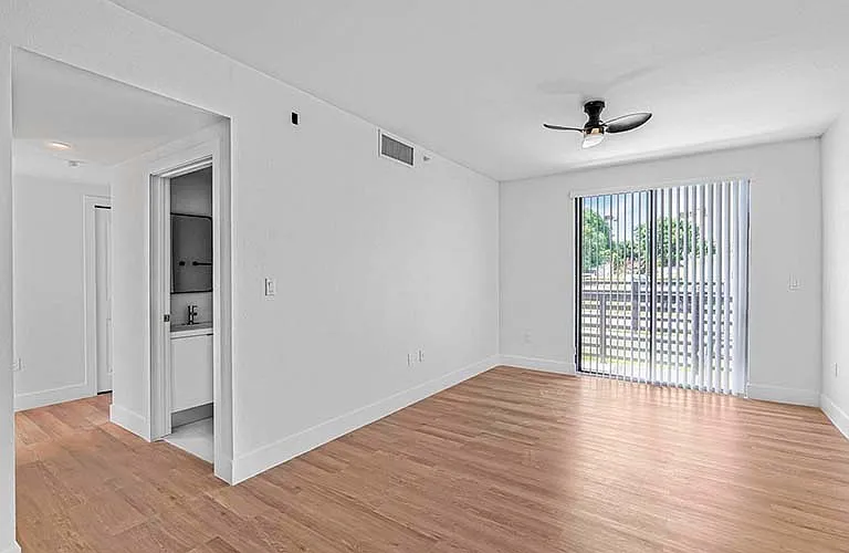16955 SW 100th Ave #1 — Photo 2