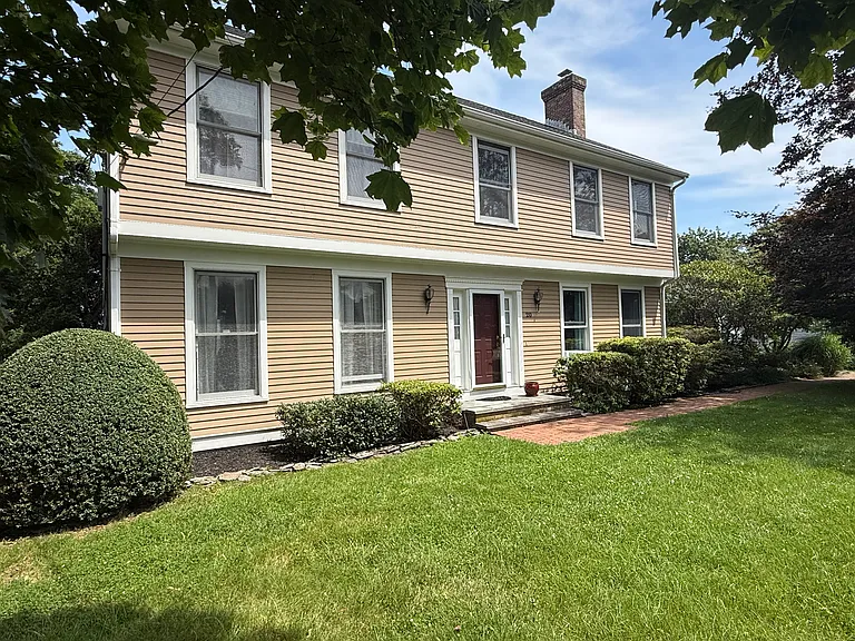 20 Morrison Ave — Photo 2