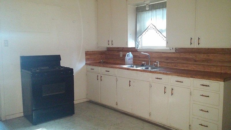 2nd image of 2624 Bomar Ave