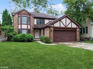 1424 Lahon St, Park Ridge, IL 60068