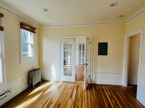 3rd image of 76 Divisadero St #4
