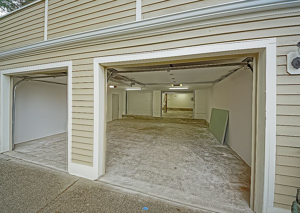 2nd image of 5330 99th Ave NW