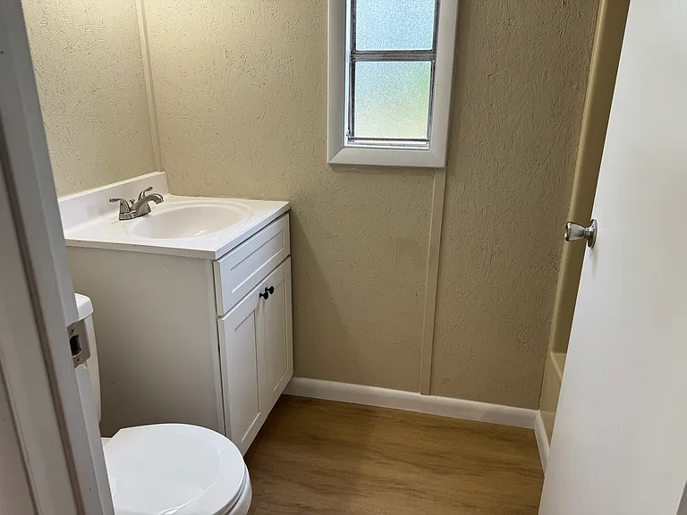 1370 Viola Rd #7 — Photo 3