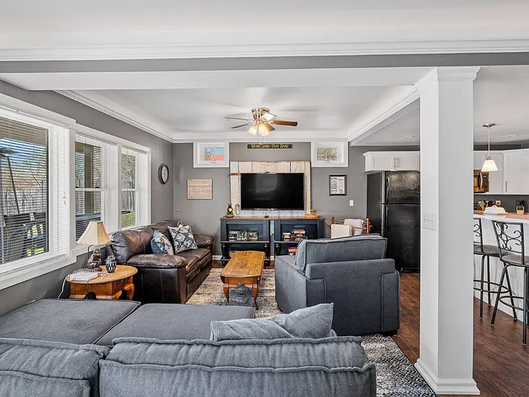 934 S Shore Rd — Photo 42