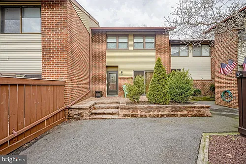 37 Arrowwood Ct Photo 1