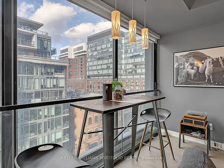 629 King St W #622 — Photo 12