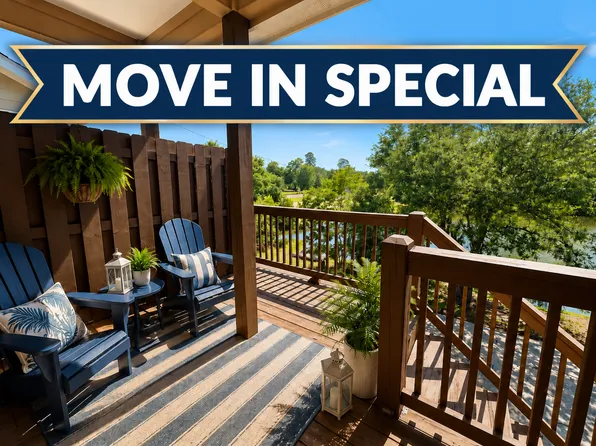 301 Lac Bleu Ave Unit B, Pass Christian, MS 39571