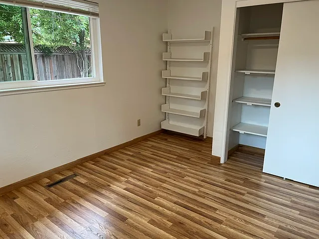 203 Coventry Dr — Photo 9