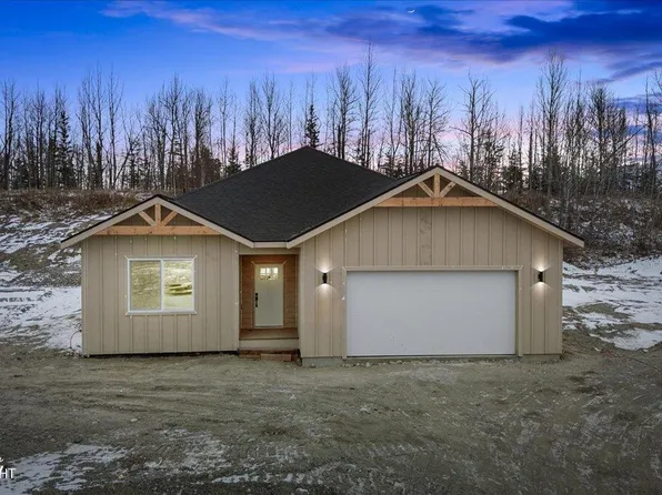 2265 S Skyward View Cir, Wasilla, AK 99654
