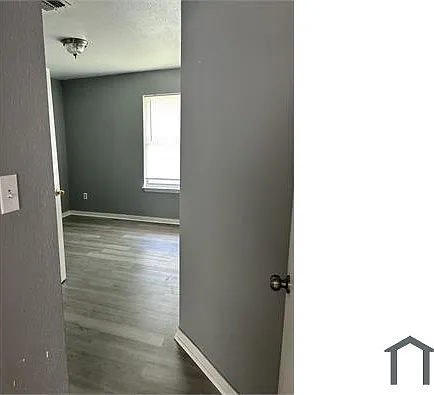 1507 Kayton Ave — Photo 8